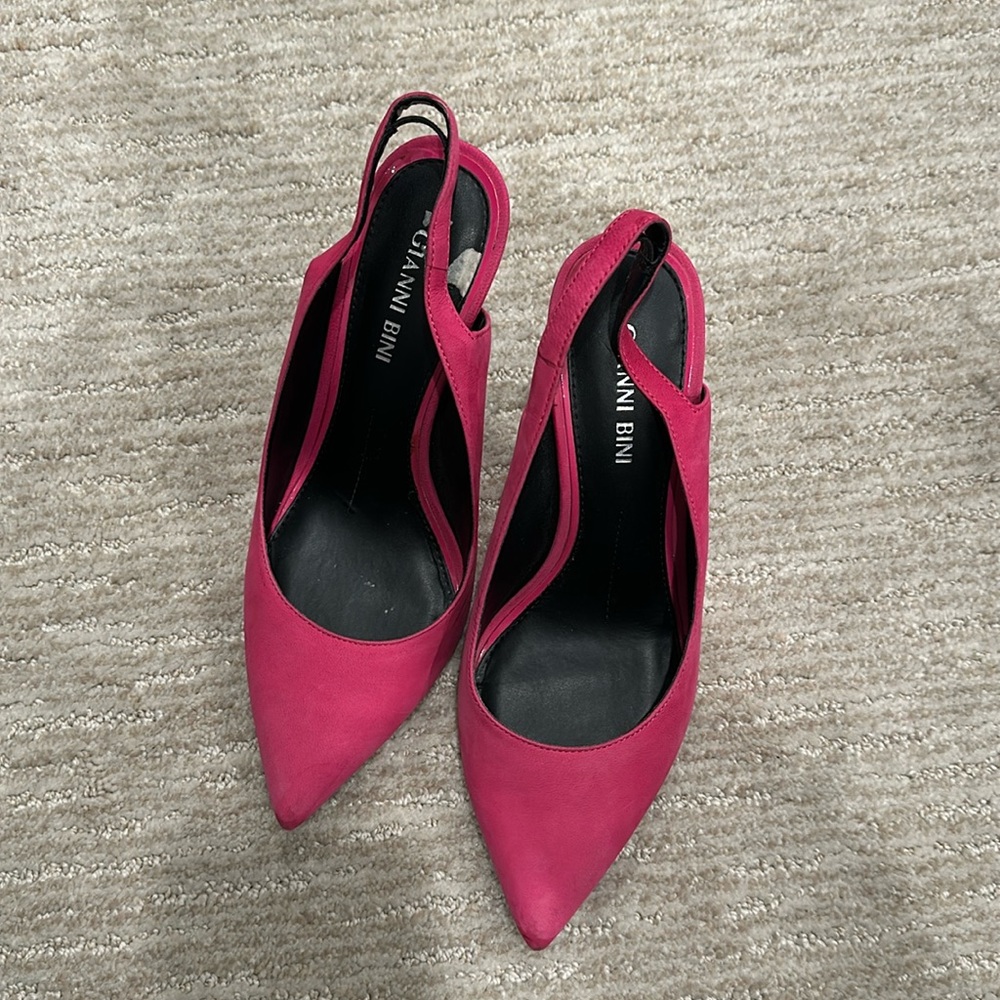 Gianni Bini pink heels